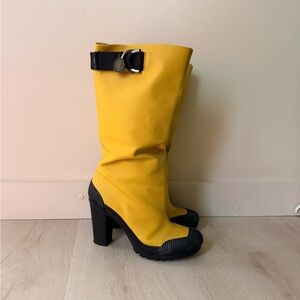 Saffron DKNY Collector’s Healed Rainboot